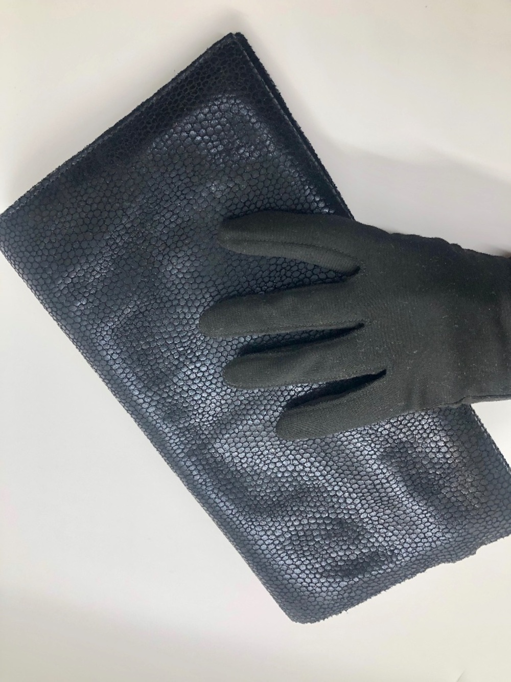 NWOT Kenneth Cole Reaction Black Leather Clutch